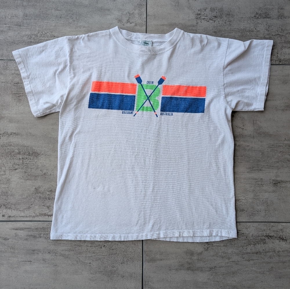 Vintage Chemise Lacoste Brisbane Australia Crew Single Stitch Grahic T Shirt XL